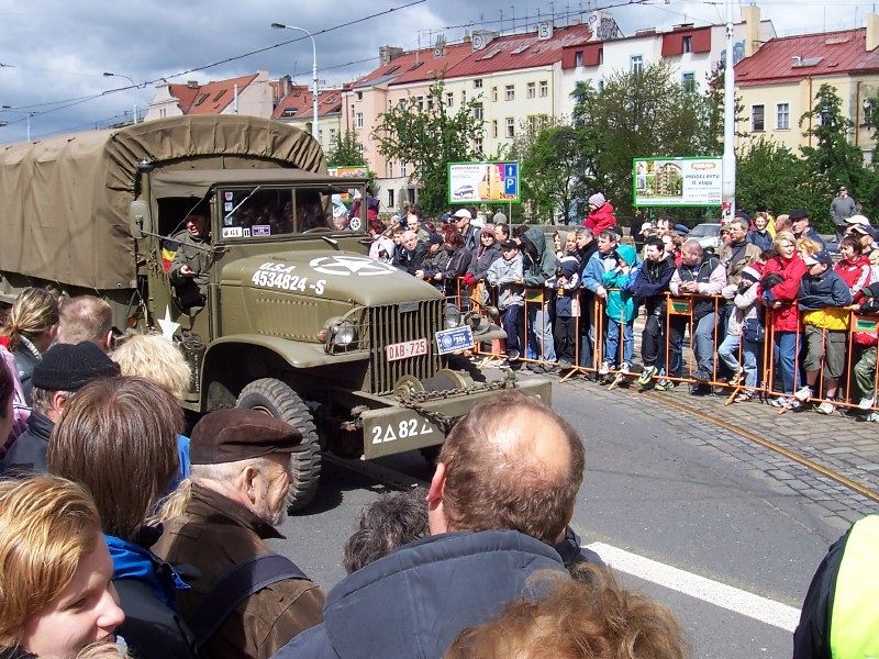 60poKolonaSeHnula(15)