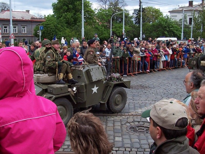 60poKolonaSeHnula(24)