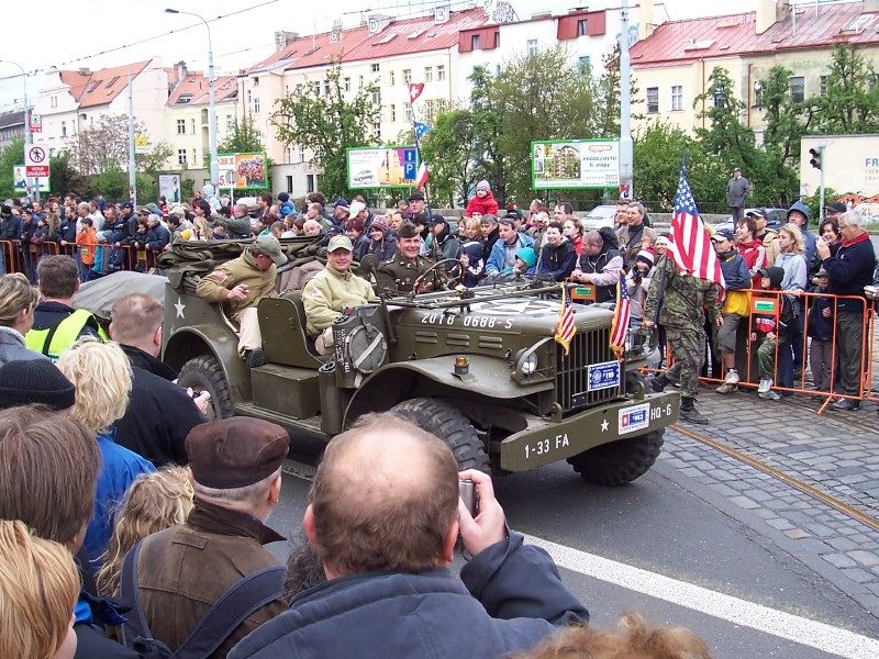 60poKolonaSeHnula(25)