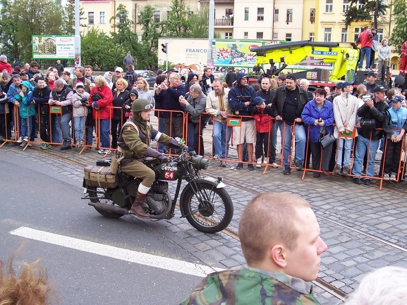 60poKolonaSeHnula(37)