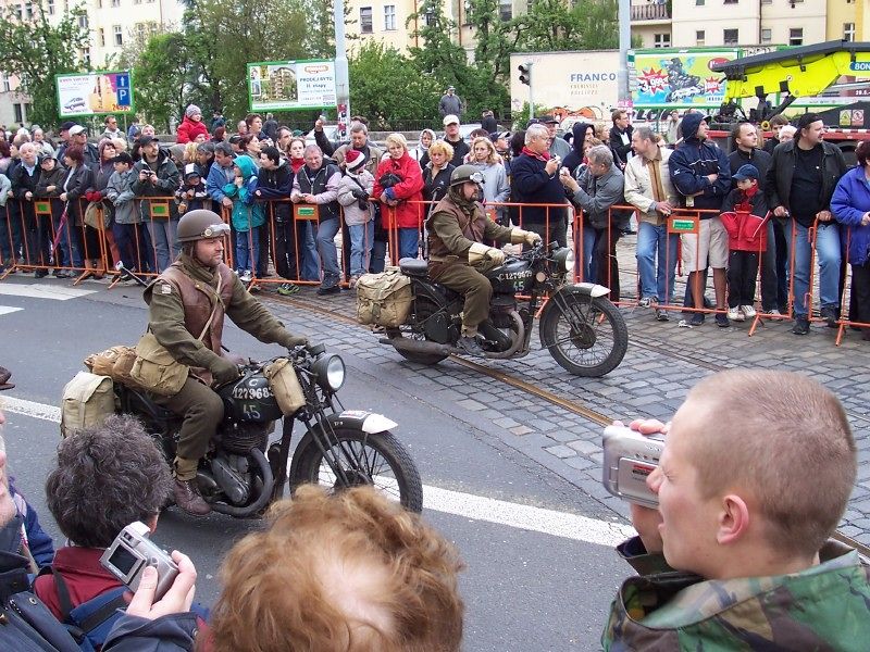 60poKolonaSeHnula(38)