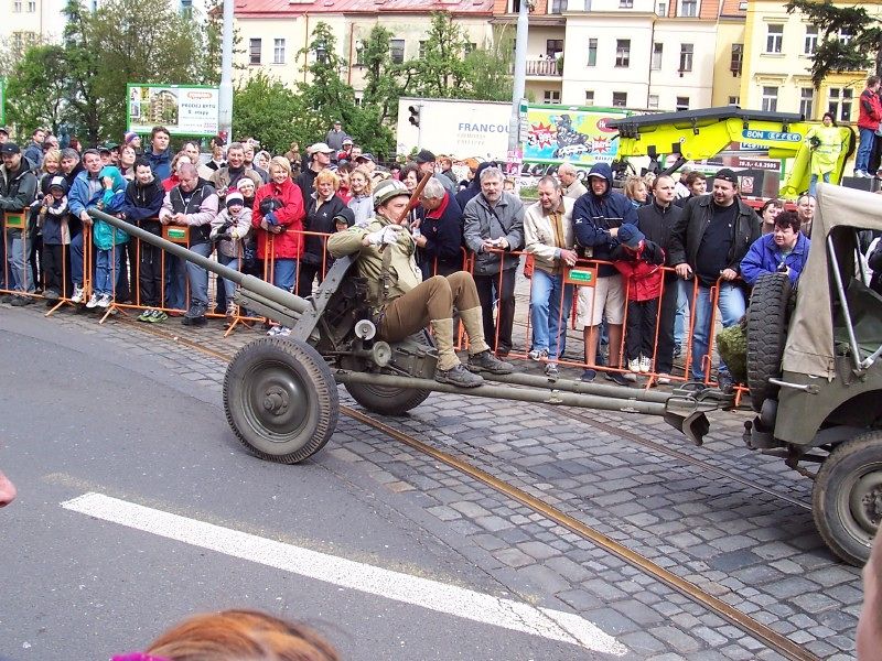 60poKolonaSeHnula(42)