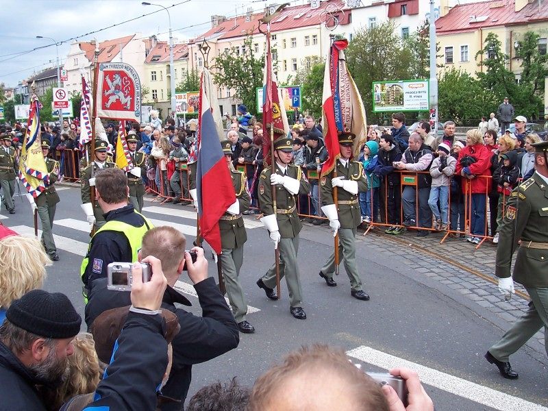 60poKolonaSeHnula(44)