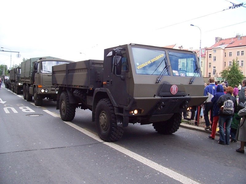 60poKolonaSeHnula(52)