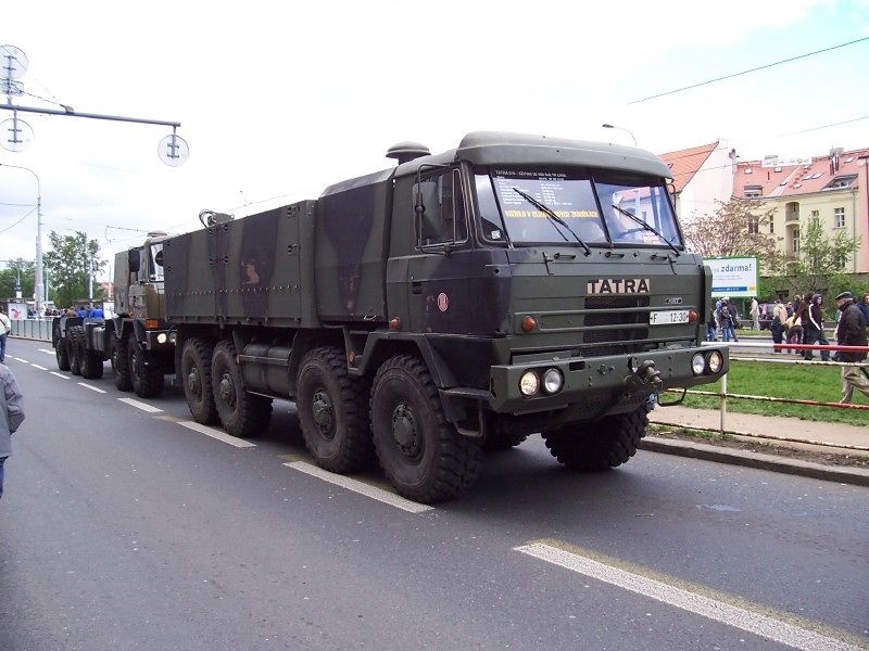 60poKolonaSeHnula(53)