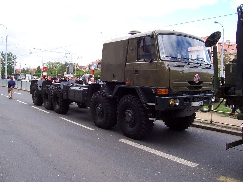 60poKolonaSeHnula(54)