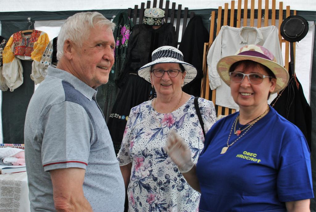 horeHrochPostrehy(111)