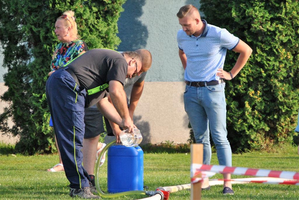 horeHrochPostrehy(113)