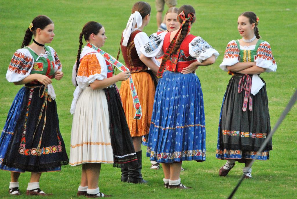 horeHrochPostrehy(124)