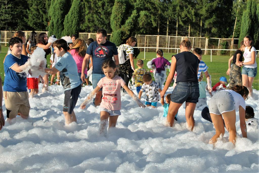 horeHrochVanice(121)