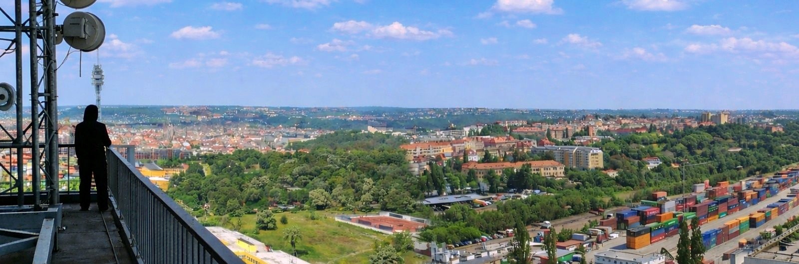 Obrázek přes celou šířku