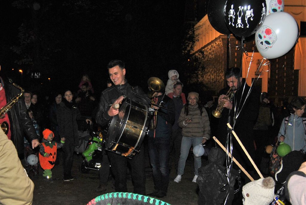 JzPHelovin2018(110b)