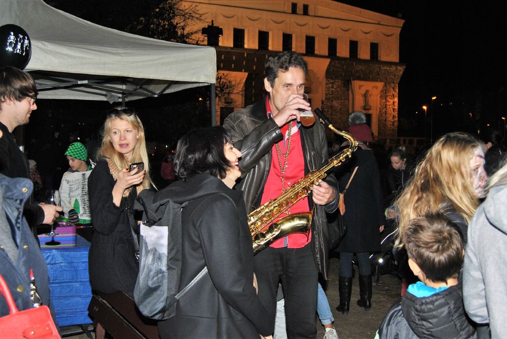 JzPHelovin2018(112b)