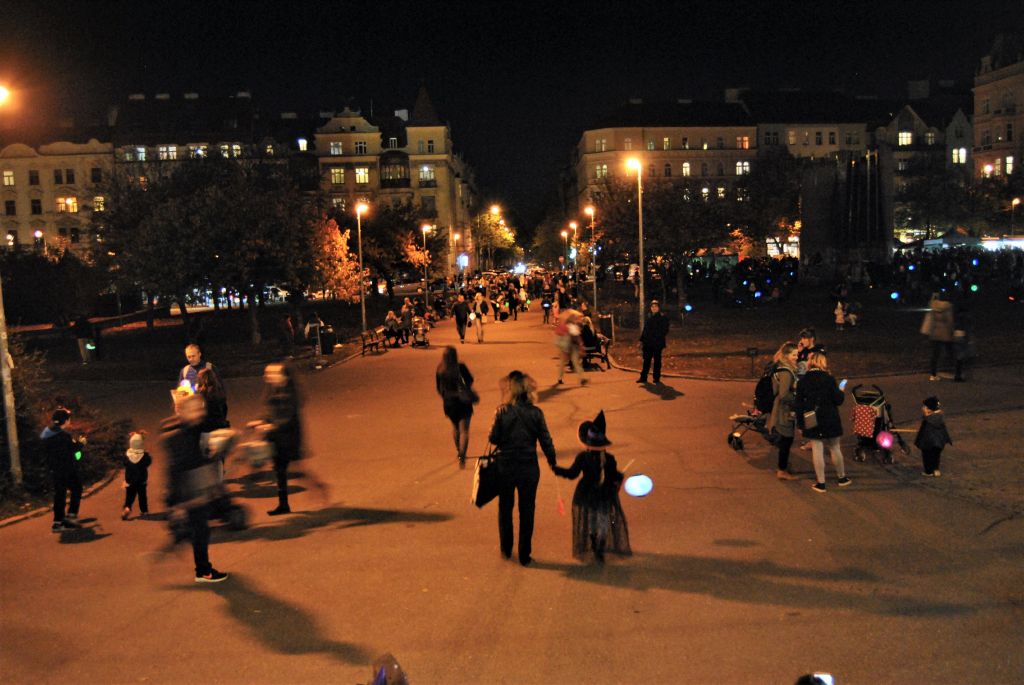 JzPHelovin2018(114b)